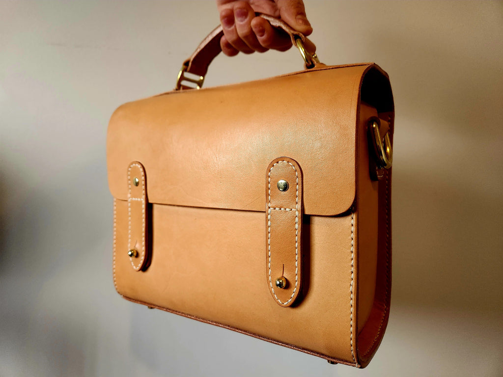 Leather Pattern | Mini Messenger Bag | PDF Printable Pattern with Video Tutorial