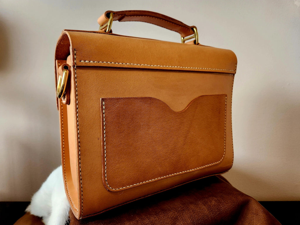 Leather Pattern | Mini Messenger Bag | PDF Printable Pattern with Video Tutorial