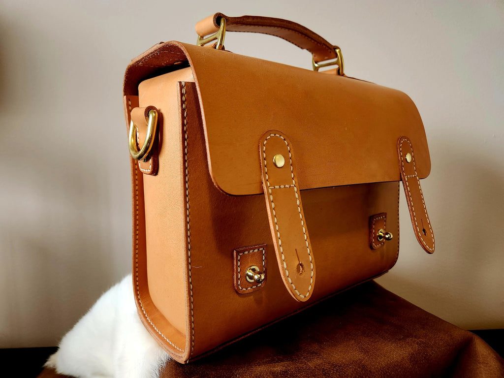 Leather Pattern | Mini Messenger Bag | PDF Printable Pattern with Video Tutorial