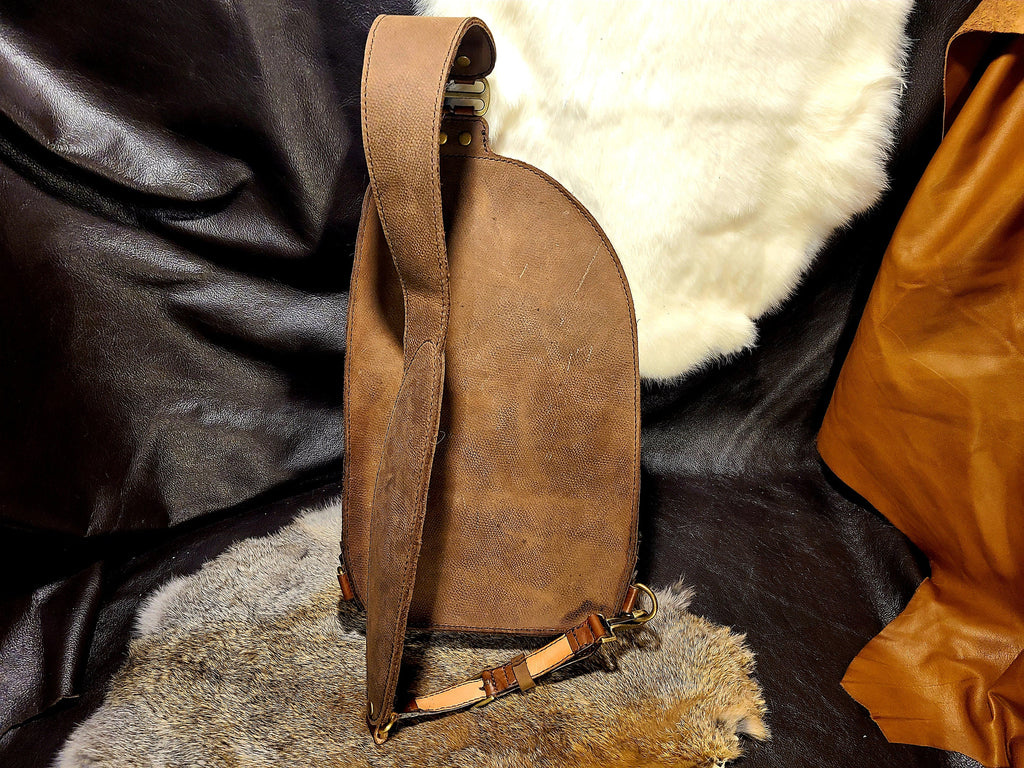 Leather Sling Bag - DIY Leather Pattern PDF Tutorial with Video - Traveller's Day Pack