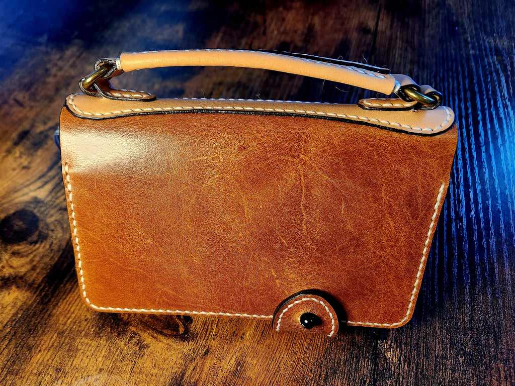 Leather Pattern Field Notebook Cover with Handle PDF Pattern | Moleskine & Leuchtturm pocket compatible | Leathercraft Video Tutorial